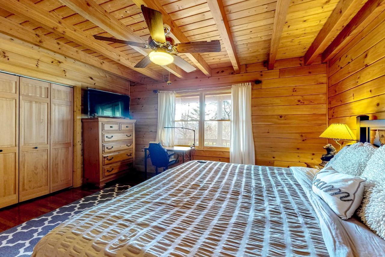 Lazy Bear Lodge Sevierville Exterior foto